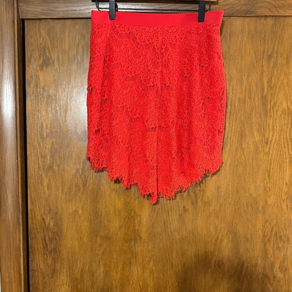 Free People Intimately Lined Sabrina Mini Skirt Sm-Med Red Lace Raw Angled Hem - Picture 1 of 7